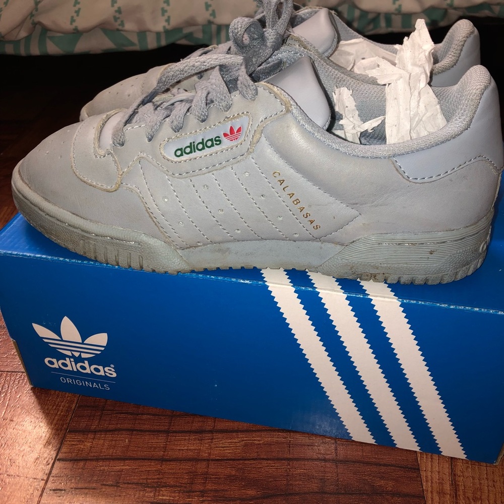 Shoes - Picture 4 of 7